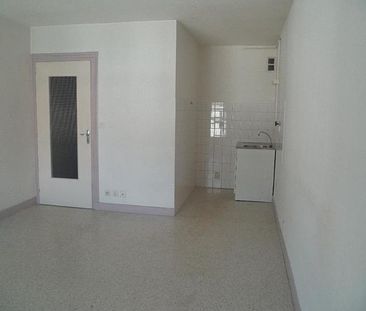 Location appartement 1 pièce de 27m² - Photo 4