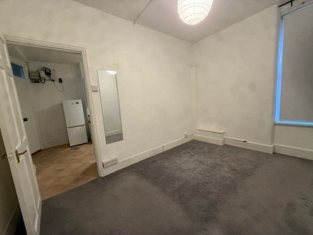1 Bed Flat, Temple Street, E2 - Photo 5
