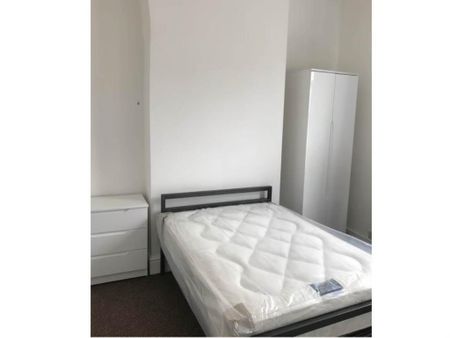 4 bedroom house share to rent - Photo 4