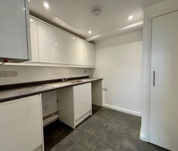 3 bedroom link detached house to rent - Photo 5