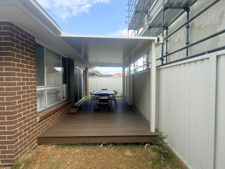 14 Ginkgo Close, Casula NSW 2170 - House For Rent | Domain - Photo 3