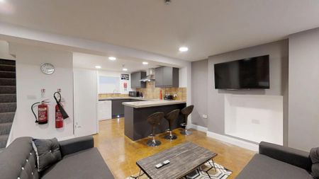 6 bedroom terraced house to rent - Photo 3