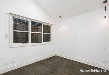 Don't Miss This One! - Photo 3