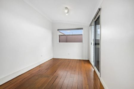 Updated cottage home in ultra convenient location - Photo 3