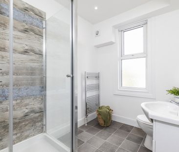 INCREDIBLE Student Property near Uni - Photo 6