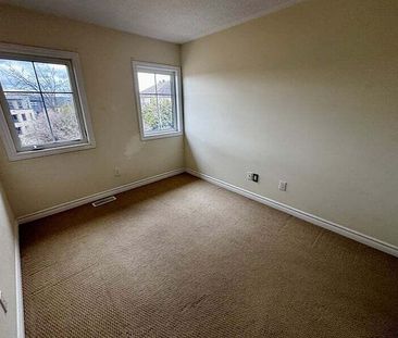 289 Titanium Private, Convent Glen, Ottawa, ON - Photo 3