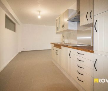 Gelijkvloers éénslaapkamer-appartement nabij groene zone en gratis ... - Foto 1