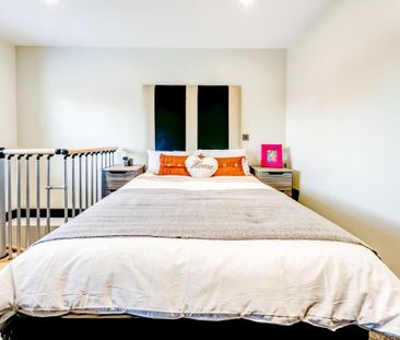 6 bedroom house to rent - Photo 1