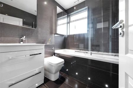 3 Bed Terraced House, Kynaston Avenue, CR7 - Photo 5