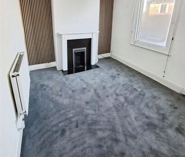 3 bedroom house to rent Woodhouse Road, Sheffield, South Yorkshire,... - Photo 1