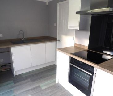 2 bedroom semi-detached house to rent - Photo 1