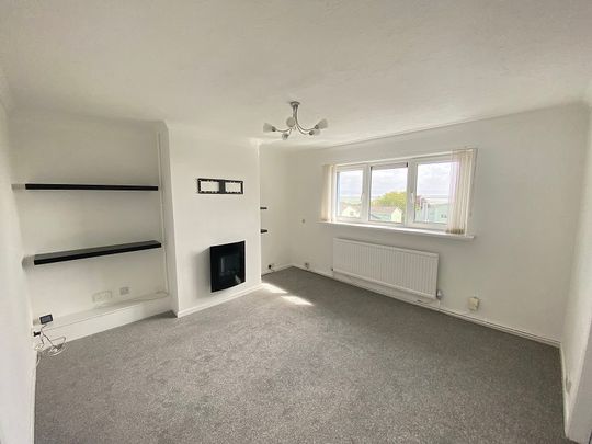 Warwick Place, West Cross, Swansea, SA3 - Photo 1