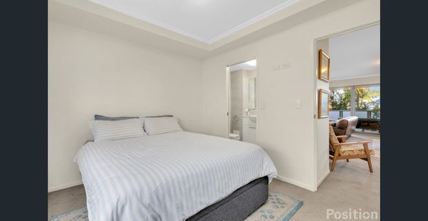 Modern Lifestyle & Perfect Location! - Photo 1