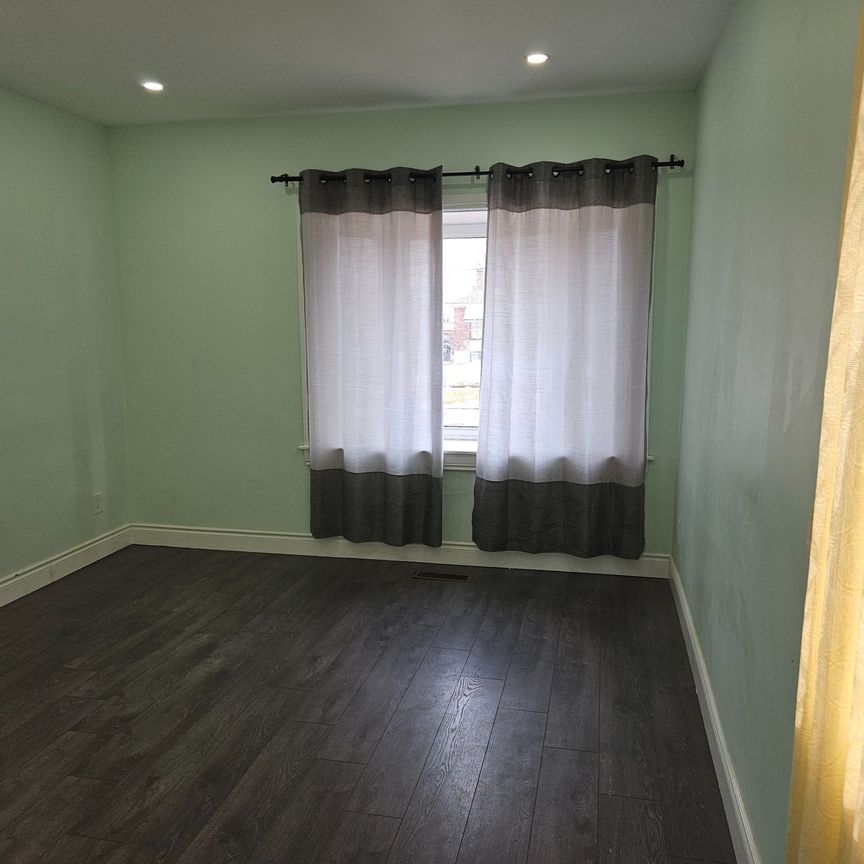 For Lease - 82 Pandora Circle Unit# Main/Upper, Toronto, Ontario - Photo 1