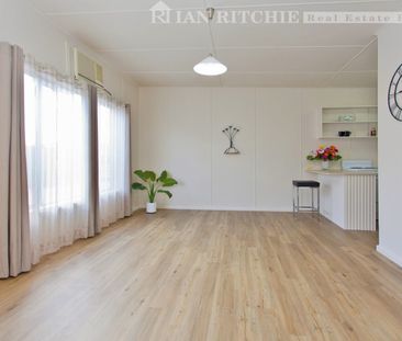 Updated East Albury Unit! - Photo 1