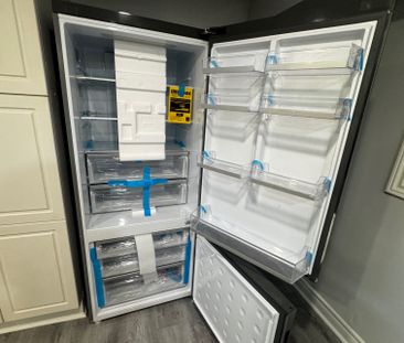 For Lease - 794 West Shore Boulevard, Pickering, Ontario - Photo 2