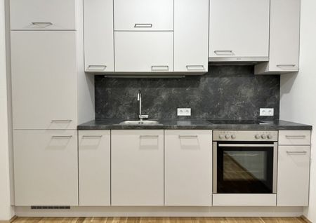 Moderne 2 Zi Wohnung mit Balkon - MIETFREI bis 15.12! (nahe U1) - Photo 3