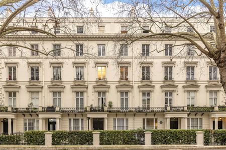 Stunning Three Bedroom Arcitectually Designed Apartment on Westbourne Terrace - Photo 3