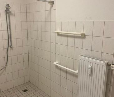 Behindertenfreundliche 2-Zimmer-Wohnung mit Aufzug - Photo 1