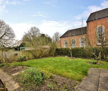 3 bedroom semi-detached house to rent - Photo 3