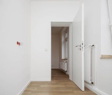 Modernisierte 2-Zimmer Wohnung mit Einbauküche - Photo 2