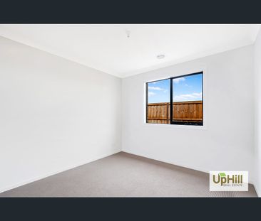 11 Mornington Crescent, Nar Nar Goon North, Vic 3812 - Photo 6