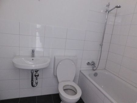 2,5-Zimmer-Wohnung mit Balkon! Bereit zum Einzug! - Photo 3