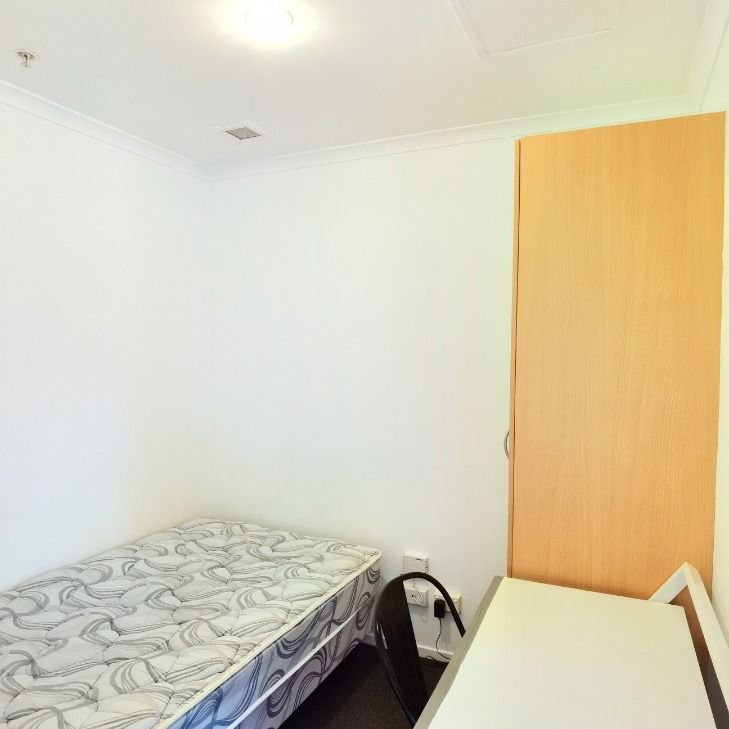 Be quick! Nice two bedroom apartment with affordable price! - Photo 1