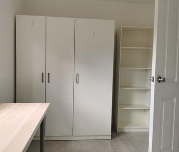 2 bedroom house share to rent - Photo 3