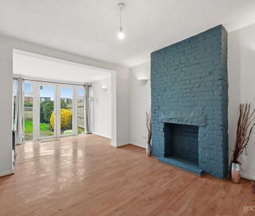 3 bedroom end of terrace house to rent - Photo 2