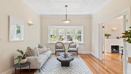 Thinking of selling? Contact our agent - Photo 2