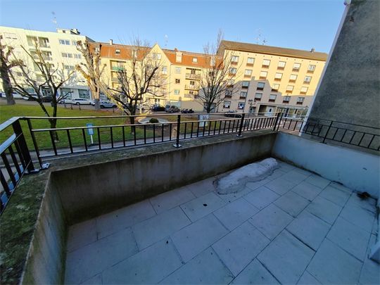 Location Appartement 80.2 M² HUNINGUE 1 490 € - Photo 1