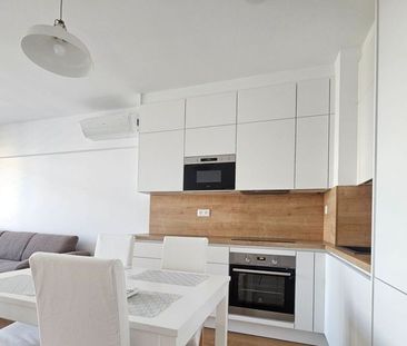 RentHub | Príjemný 2i byt | priestranný balkón | výhľadom na zeleň - Fotografia 1