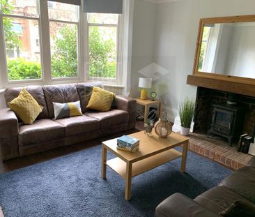 6 bedroom terraced house to rent - Photo 2