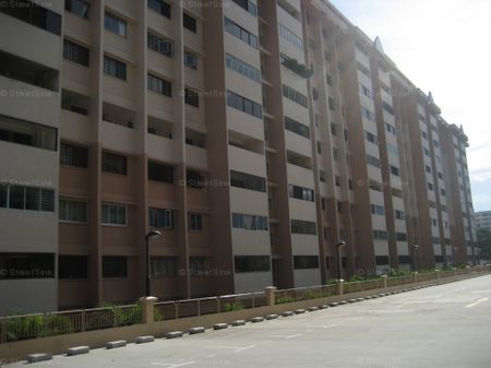 Blk 132 Yio Chu Kang Ville (Ang Mo Kio), HDB 5 Rooms - For Rent - Photo 3