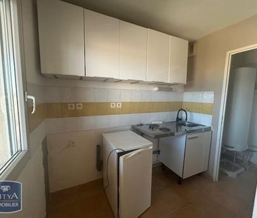 Location Appartement 3 pièces 54m² ST GILLES 30800 - Photo 4