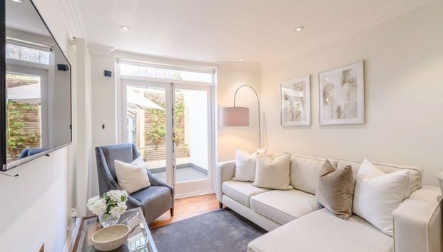 Flat B5, Garden House 86-92 Kensington Gardens Squ, London, W2 4BB - Photo 1