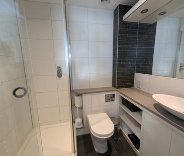 2 Bed Flat, Victoria Wharf, E14 - Photo 6