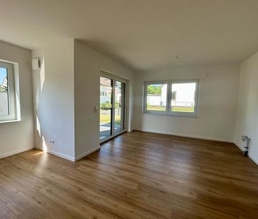 Erstbezug, inkl. EBK im modernen und ebenerdigen Neubau - Photo 1