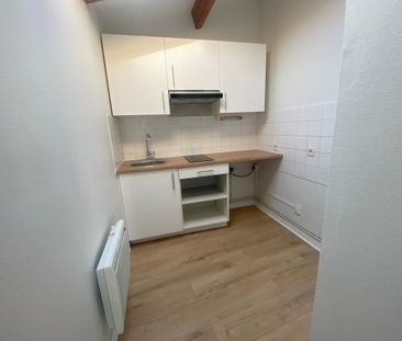 Location Appartement 1 pièce 31m² LA ROCHELLE 17000 - Photo 2