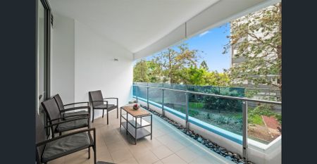 Fully Furnished Luxury Apartment - Photo 4