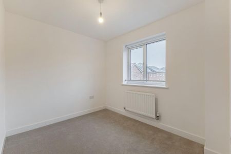 3 bedroom semi-detached house to rent - Photo 2