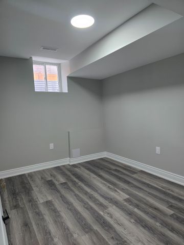 For Lease - 30 Duxbury Road Unit# Basement, Brampton, Ontario - Photo 4