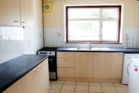 4 Bed Student Accommodation - Photo 5