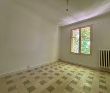 Location Appartement 3 pièces 84m² AVIGNON 84000 - Photo 6