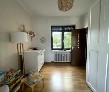 KREFELD-UERDINGEN: SCHÖNE 3,5-ZIMMER WOHNUNG IN RHEINNÄHE ZU MIETEN! - Photo 6