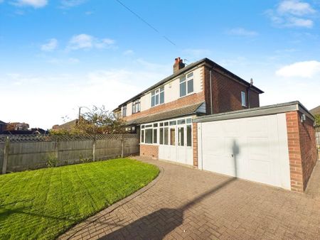 3 bedroom semi-detached house to rent - Photo 4