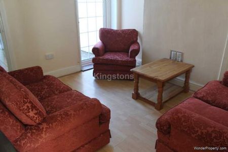 4 bedroom property to rent in Cardiff - Photo 2