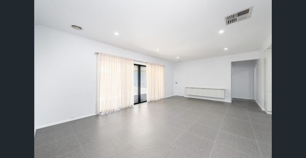 Renovated Beauty! - Photo 1