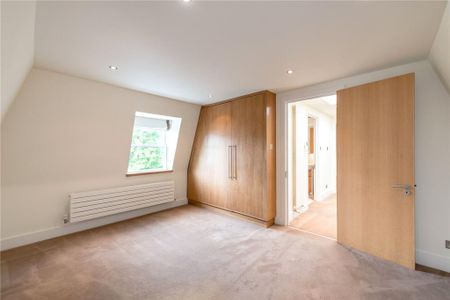 5 bedroom detached house to rent - Photo 3